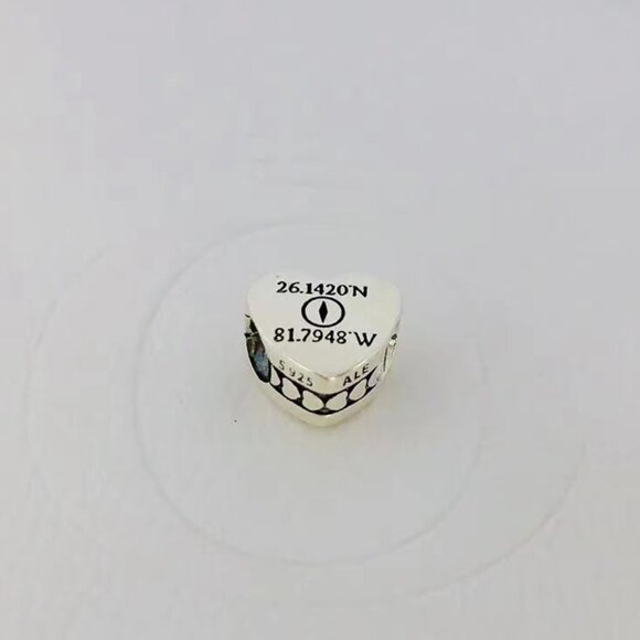 Pandora "I Left My Heart in Naples FL " Exclusive Charm - Picture 2 of 3